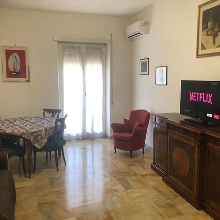 The Colours Of Rome Hotel Bagian luar foto