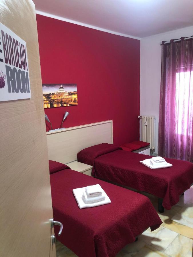 The Colours Of Rome Hotel Bagian luar foto