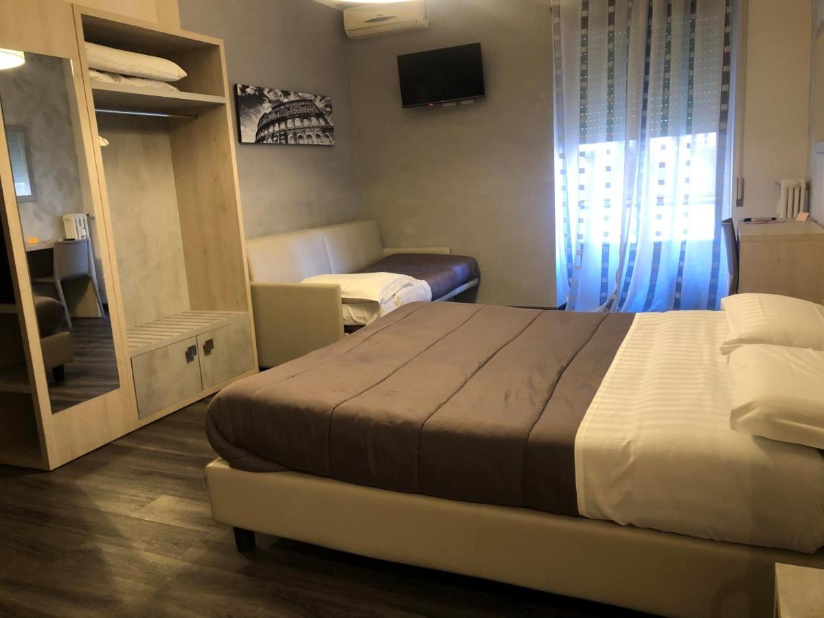 The Colours Of Rome Hotel Bagian luar foto