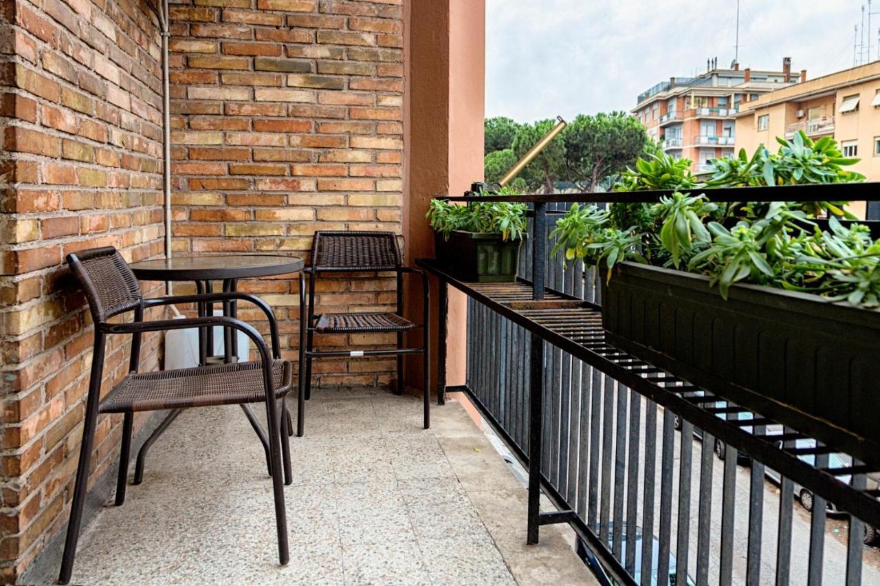The Colours Of Rome Hotel Bagian luar foto