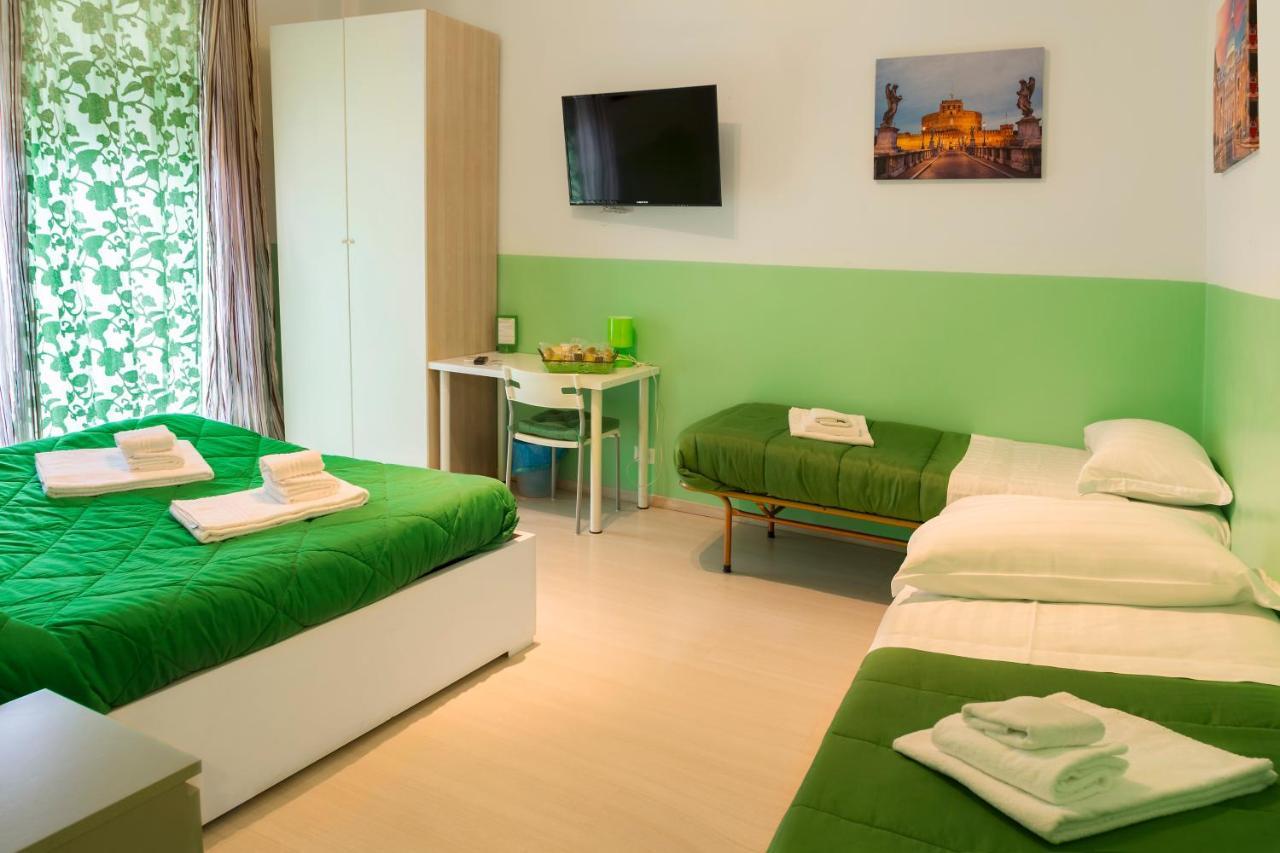 The Colours Of Rome Hotel Bagian luar foto